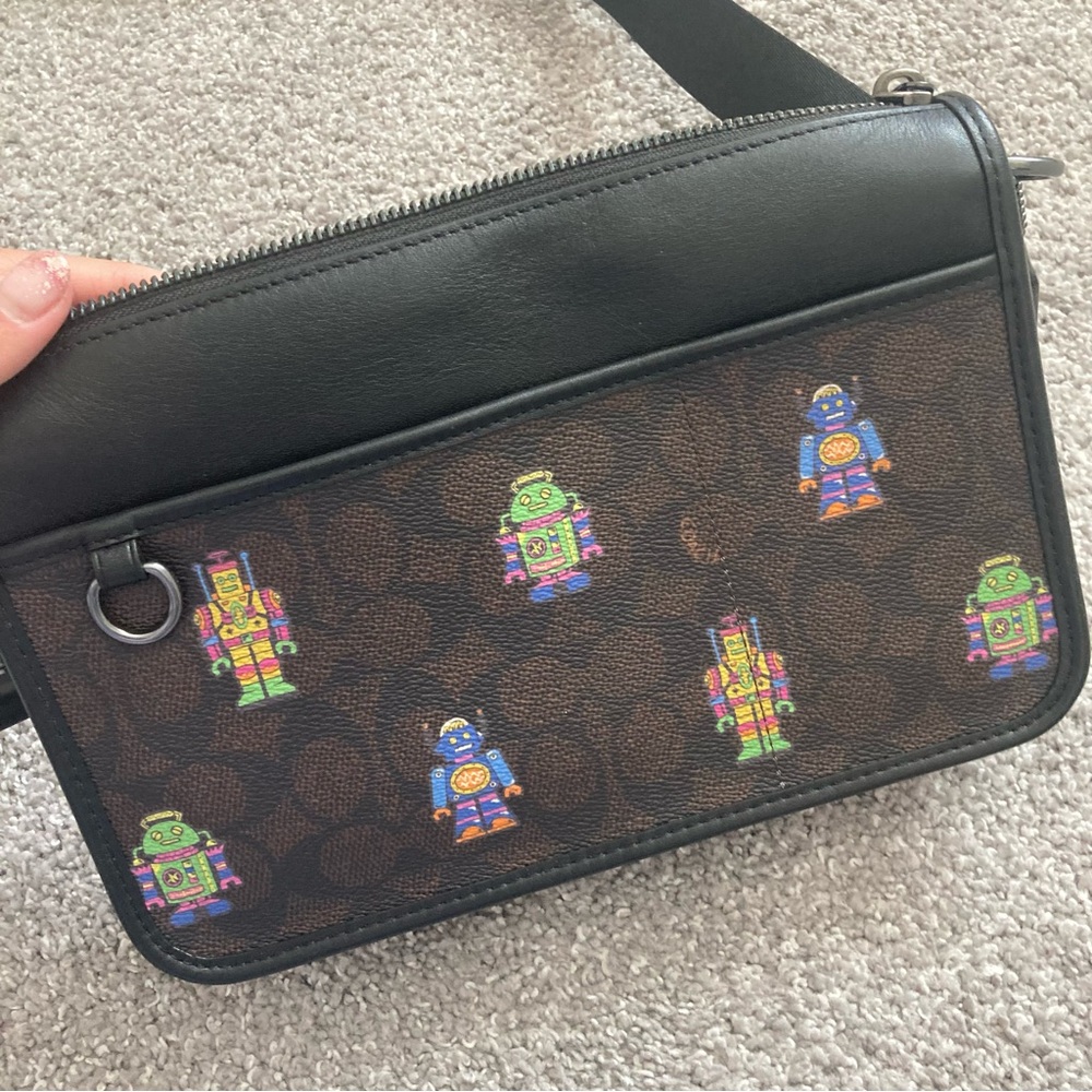 Coach robot crossbody bag NWT - Picture 9 of 9